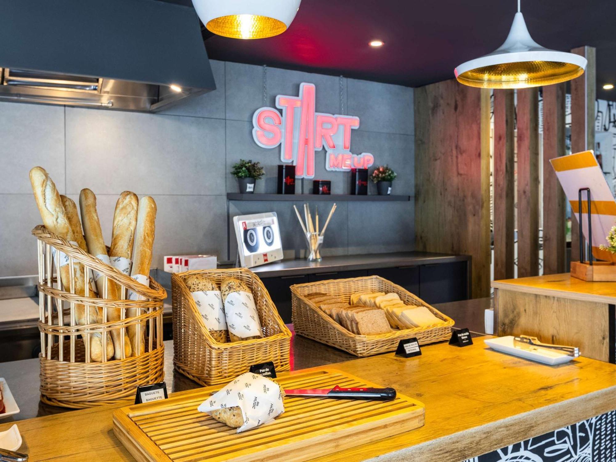 Ibis Bilbao Barakaldo Hotel Ngoại thất bức ảnh